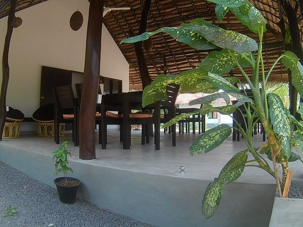 Chillenjoy Cabanas & Restaurant Tangalle Exterior foto