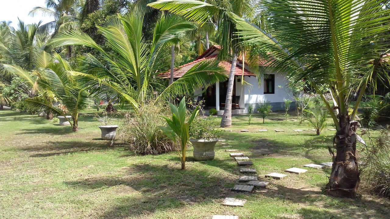 Chillenjoy Cabanas & Restaurant Tangalle Exterior foto